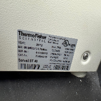Thermo Sorvall ST 40 Centrifuge image 2